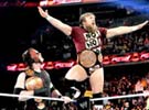 蛋妞 vs 豆腐哥 《WWE RAW 2013.04.02》