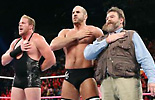 美国人 vs 成吨疯客《RAW 2013.10.15》