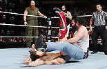 蛋妞 vs 怀亚特家族《WWE2013TLC》
