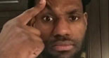 <b>NBA超级巨星詹姆斯感谢WWE超级巨星洛克，帮他自己实现梦想</b>