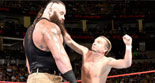 WWE“小詹皇”被卡梅拉抛弃 即将结束摔角生涯？
