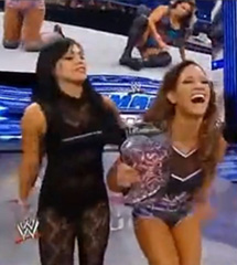 WWE 女子双打 Eve,Aksana VS Layla,Kaitlyn