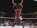 WWE经典大战史！拉兹首秀发动十字架摧毁对手(2014.10.16期) - 狂野角斗士