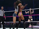 WWE佩姬观战！AJ女郎vs阿莉西亚-SD摔角2014年10月24日 - 狂野角斗士