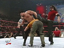 WWE经典大战史！双打冠军赛：杰夫哈迪&马特哈迪vs追随者组合(2014.11.03期) - 狂野角斗士