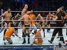 WWE二十人皇家上绳挑战赛！大秀哥vs大力士鲁瑟夫vs卢克哈珀vs吉米兄弟vs金粉人