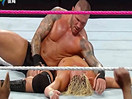 【中文解说】WWE顶级猎食者狂暴状态开启！兰迪奥尔顿毒蛇出动干翻道夫齐格勒
