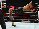 【中文解说】WWE正义王者单挑奸诈军团！约翰塞纳vs赛斯罗林斯&杰米诺布尔
