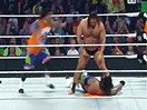 【中文解说】WWE大力士暴走模式全开！鲁瑟夫出场暴虐吉米兄弟vs泰森基德&am
